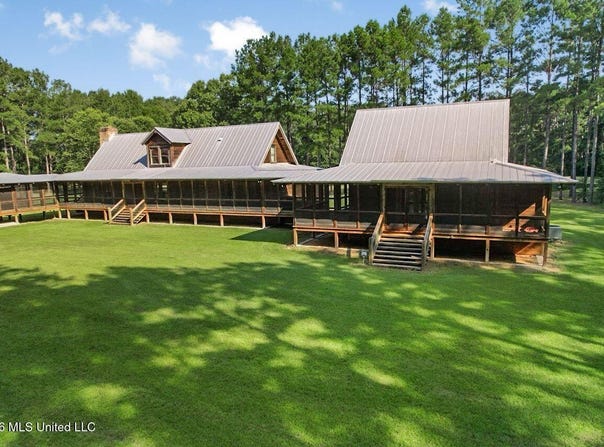 1163 John Amacker Road, Poplarville, MS 39470