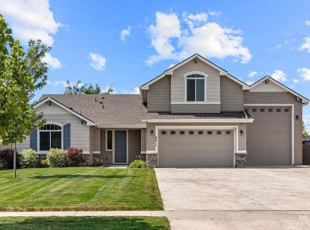 6211 E Path Dr, Nampa, ID 83687