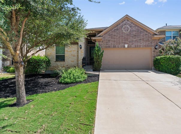 2840 Coral Valley Dr, Leander, TX 78641