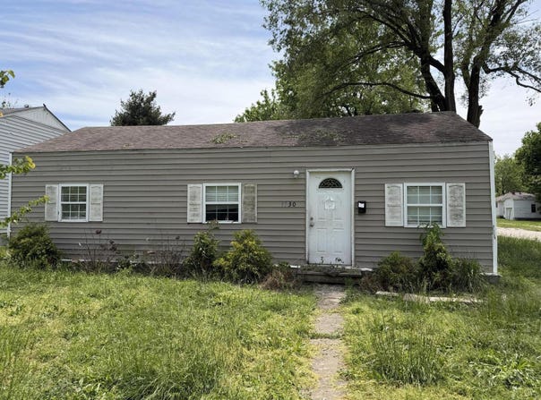 1330 W Thoman Street, Springfield, MO 65803