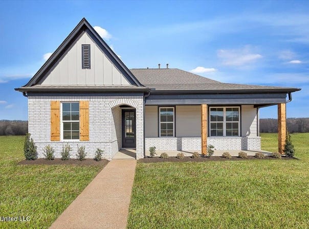481 Sunflower Street, Nesbit, MS 38651