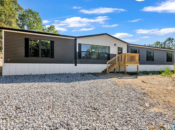 49 GEIGER STREET, ANNISTON, AL 36201