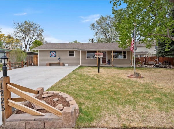 1225 N 4th St, Berthoud, CO 80513
