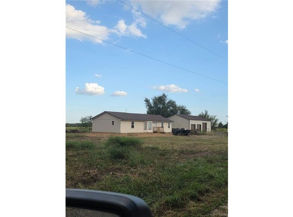 12864 Arkansas Road, Colony, KS 66015