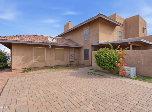 6943 W MONTEROSA Circle, Phoenix, AZ 85033