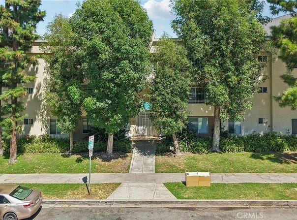 4358 Mammoth Avenue, Sherman Oaks, CA 91423