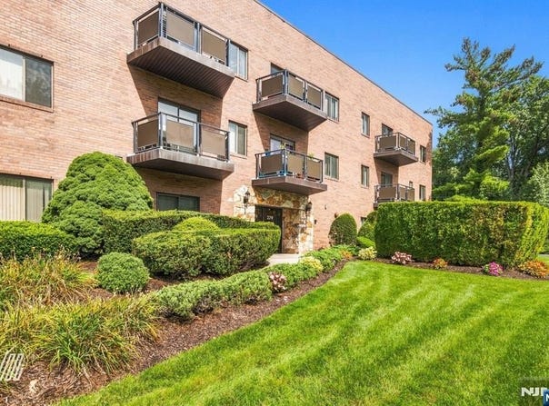 279 Clark Street, Hackensack, NJ 07601