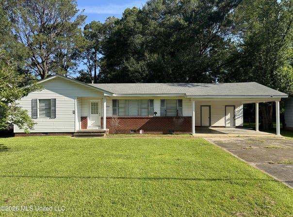 1044 Cooper Road, Jackson, MS 39212
