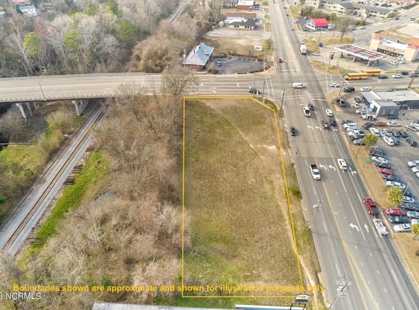 E Broad Avenue E, Rockingham, NC 28379