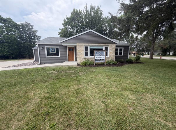 1726 E Washington St, West Bend, WI 53095