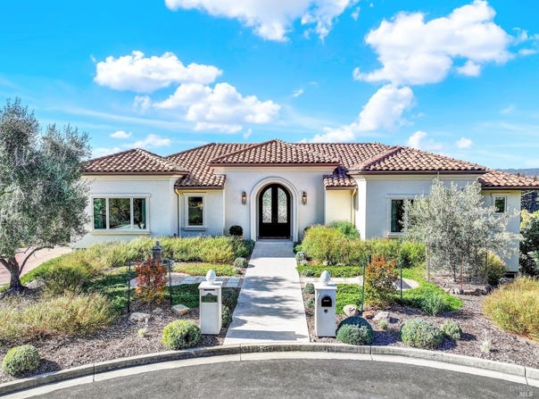 165 Canyon Place, Napa, CA 94558