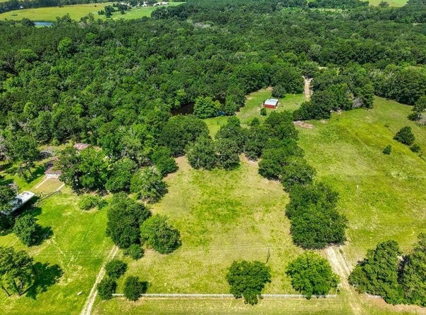 17657 FM 2022, GRAPELAND, TX 75844
