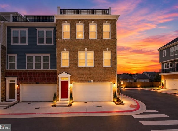 10826 WILLOW TER, FAIRFAX, VA 22030