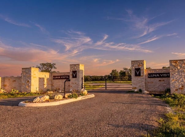 333 Dark Sky Path, Kerrville, TX 78028
