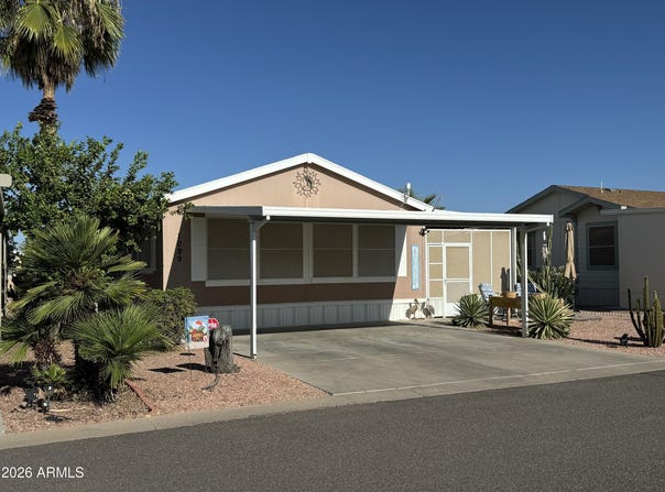 10936 E APACHE Trail, Apache Junction, AZ 85120