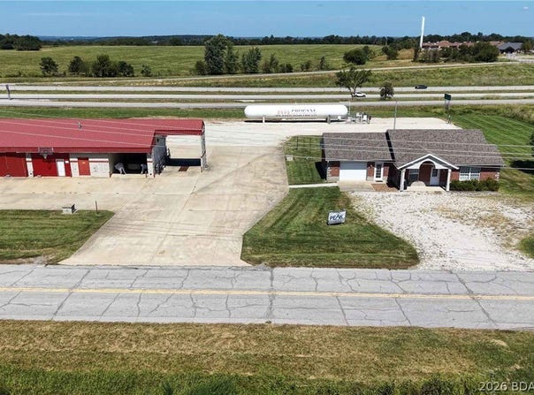 10512-10518 Old Highway 54, Eugene, MO 65032