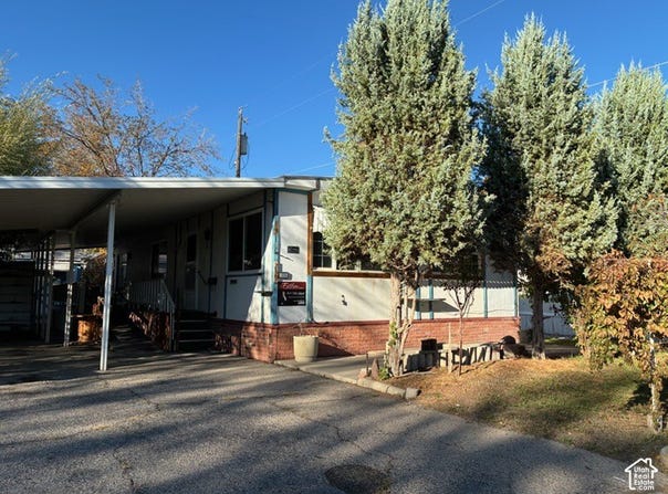 239 E DETROITER Ave, Murray, UT 84107