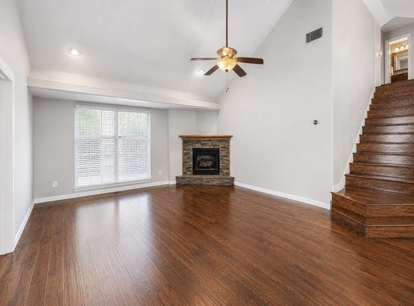 408 Milla Lane, Euless, TX 76039