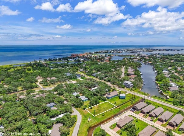 212 Timber Lane Loop, ROCKPORT, TX 78382