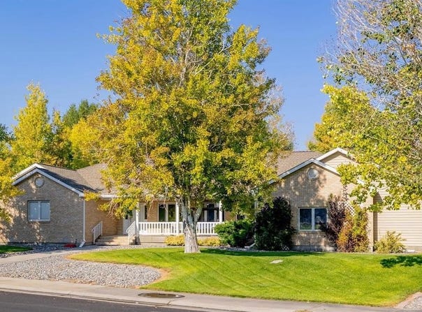 594 Grand St, Powell, WY 82435
