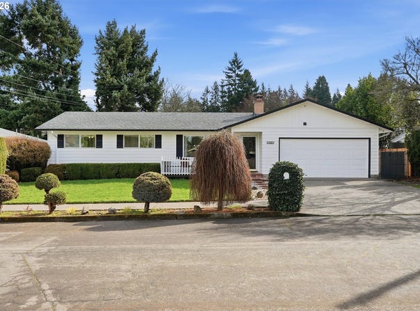 1520 SE 210TH Ave, Gresham, OR 97030