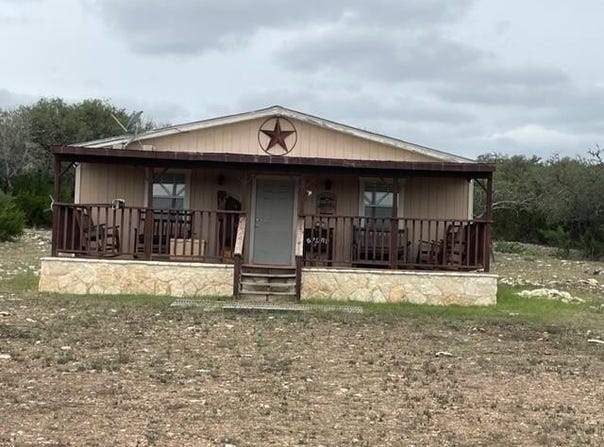 648 SD 55000, Rocksprings, TX 78880