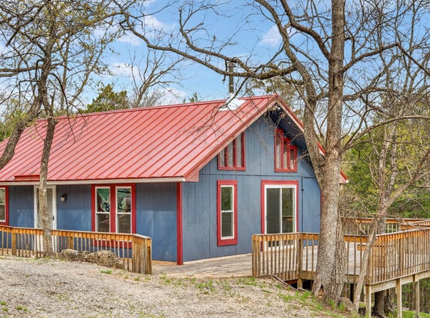 244 Skyline Drive, Galena, MO 65656