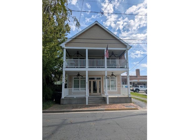 42 A KING ST, ONANCOCK, VA 23417