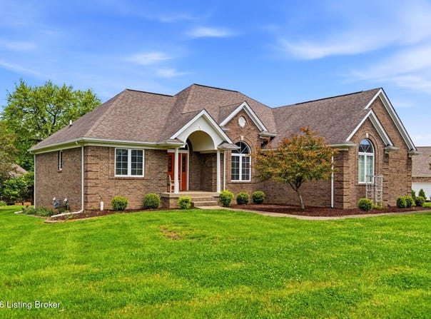 1513 Mahogany Run Dr, La Grange, KY 40031