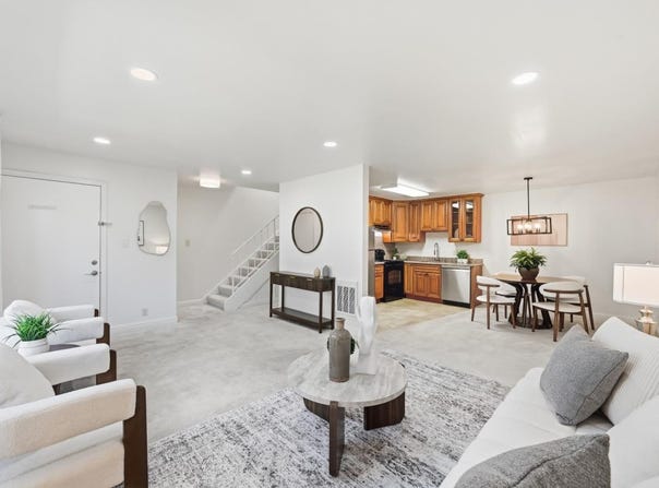 490 Auburn WAY 15, San Jose, CA 95129