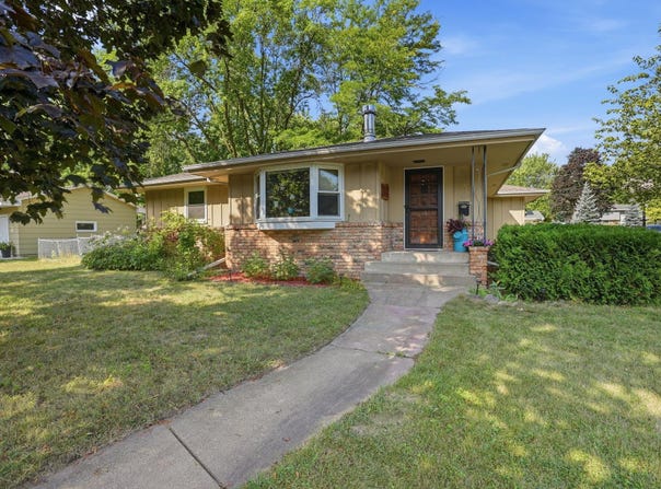 4549 Nevada Avenue N, New Hope, MN 55428