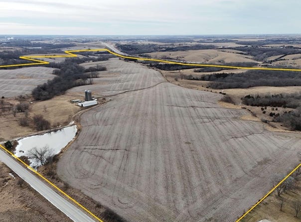 Hwy 152, Osceola, IA 50213