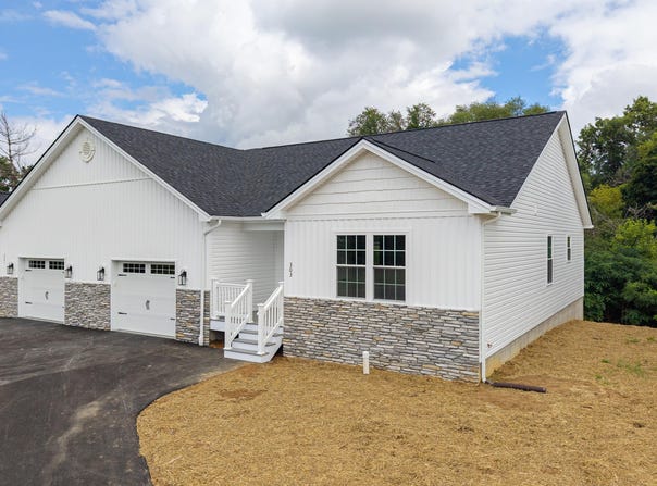 303 WILLOW OAKS DR, ELKTON, VA 22827