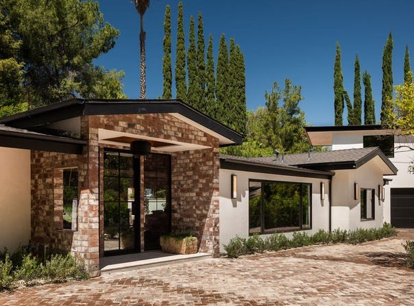 18001 Boris Dr, Encino, CA 91316