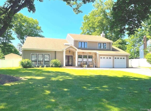 27 Jill Drive, Commack, NY 11725