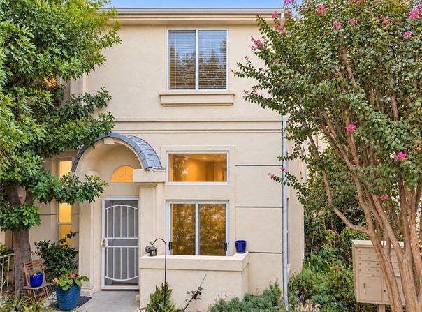 15756 Devonshire Street, Granada Hills, CA 91344