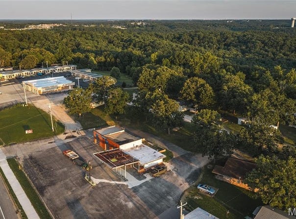 515 Old Route 66, St Robert, MO 65584