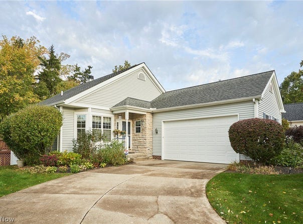8688 Parkside Drive, Northfield, OH 44067