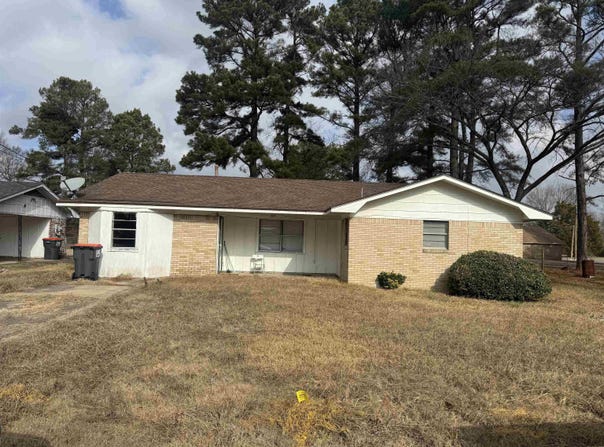 105 W 37TH, Pine Bluff, AR 71603