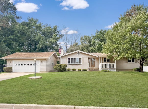 813 Turner Drive, Kingsford, MI 49802