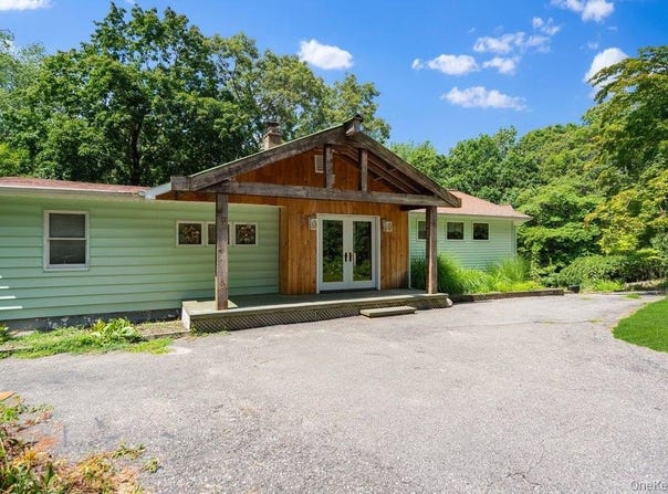 64 Sally Lane, Ridge, NY 11961
