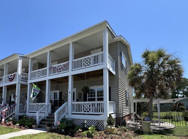 4 Schooner Drive, Swansboro, NC 28584