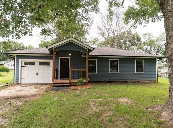 910 N Edith Avenue, Adrian, MO 64720