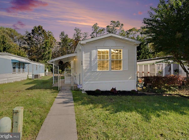 113 JUDYWOOD Lane, ESSEX, MD 21221