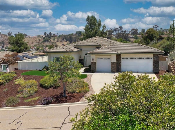 8836 Diamondback Dr, Santee, CA 92071