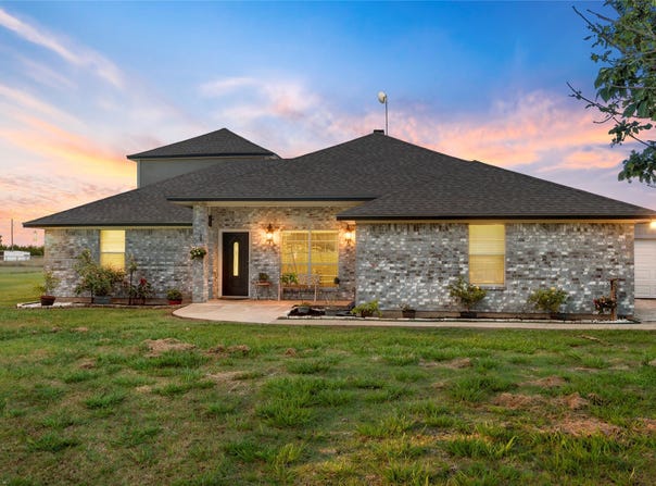 5330 Leroy Parkway, West, TX 76691