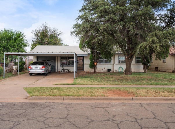 3407 E Colgate Street, Lubbock, TX 79403