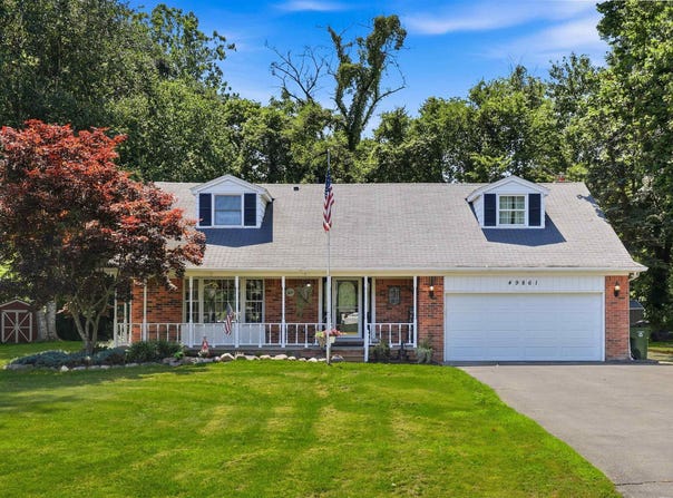 49861 Valley Drive, Shelby Twp, MI 48317-1581