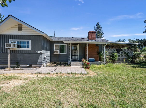 402 N D St, Lowell, OR 97452