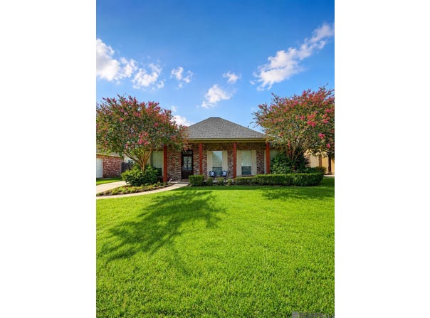 10327 Springvalley Ave, Baton Rouge, LA 70810